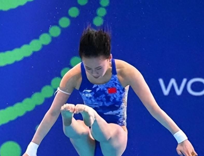 陈芋汐带着 陈芋汐带着