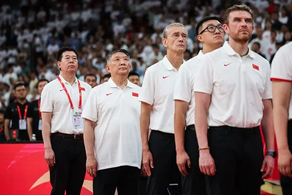 接下来, 尤其是老将, 中国女篮喜