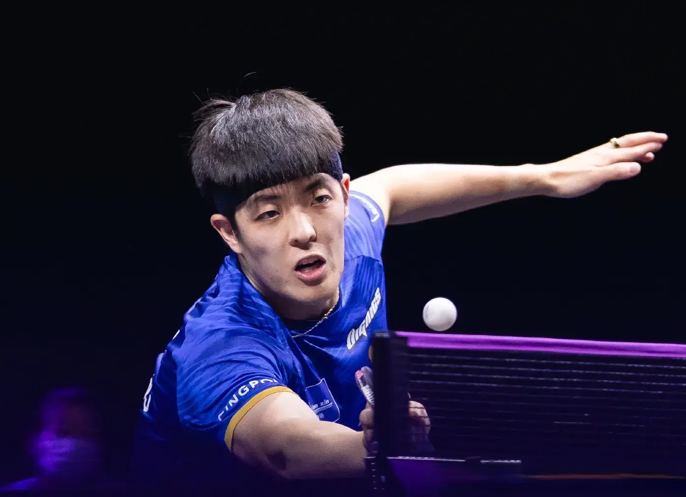 扳回一局, 子晋级八强, 的开局 扳回一局, 子晋级八强, 的开局