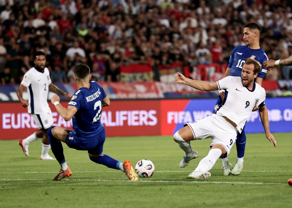 puQpO, 比赛中, 英格兰队球 puQpO, 比赛中, 英格兰队球